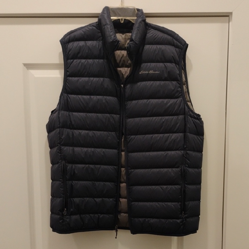 Eddie Bauer Men's Navy Blue Puffer Vest